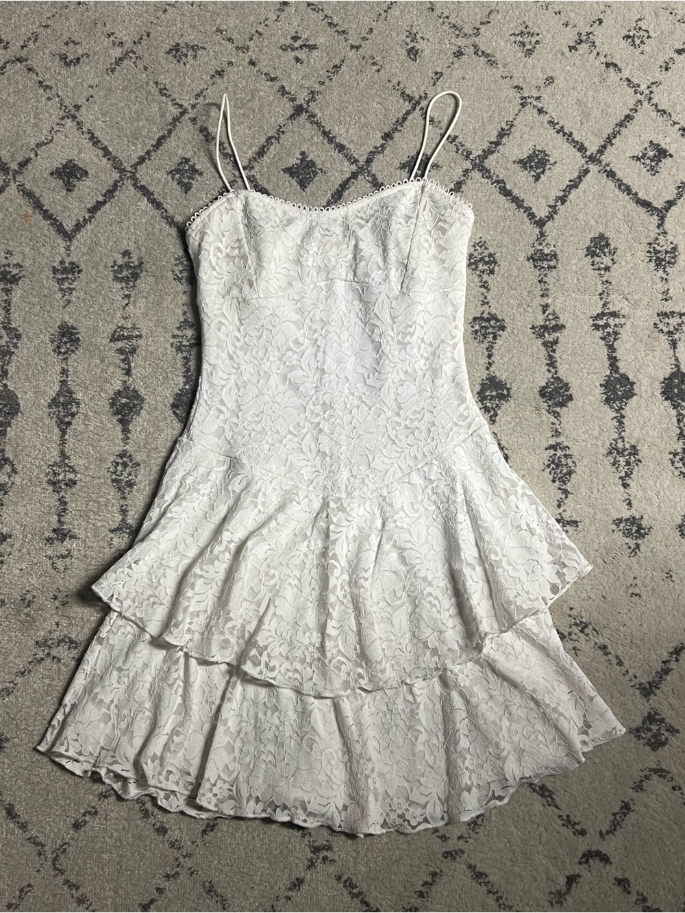 White Lace Tiered Spaghetti-Strap babydoll Mini Dress